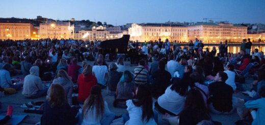 concerto all'alba sul molo Audace di Trieste - molo San Carlo