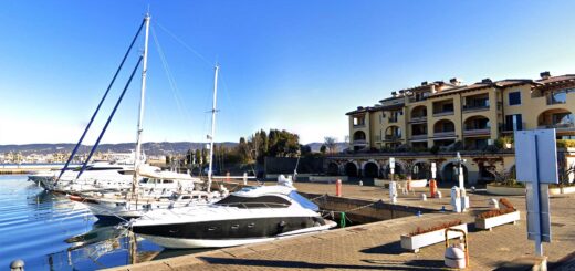 Muggia San Rocco natanti barche yacht