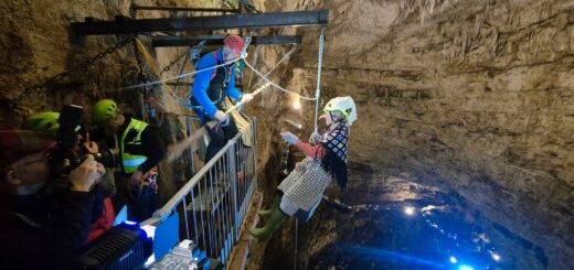 befana in Grotta Gigante 2025