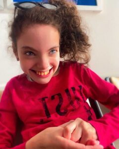 ragazza affetta da sindrome di Rett